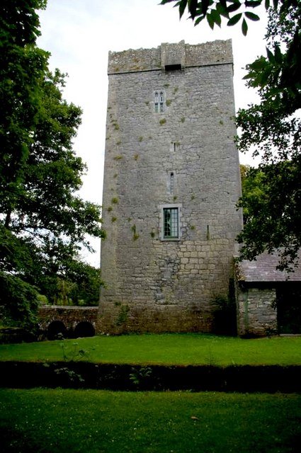 Thoor_Ballylee_-_Túr_Bhaile_Uí_Laí_-_geograph.org.uk_-_948467.jpg